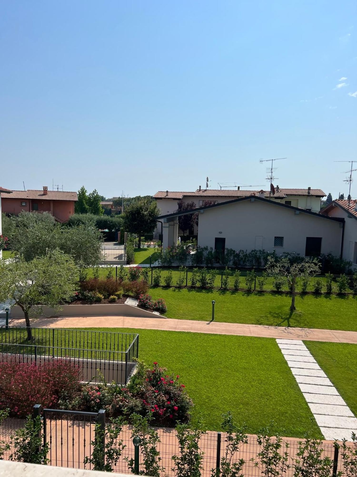 Residence Fiore Rosso Sirmione Exterior foto
