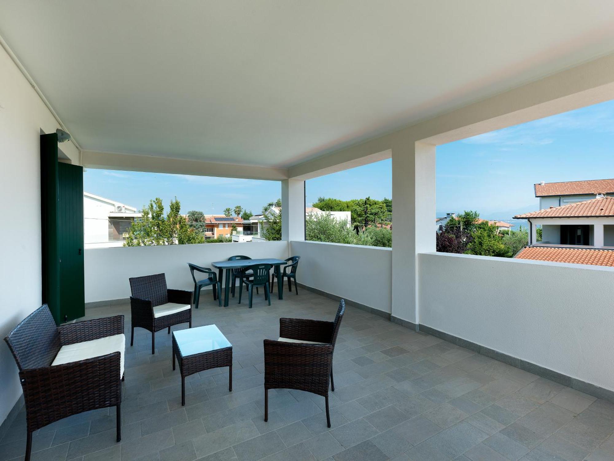 Residence Fiore Rosso Sirmione Exterior foto